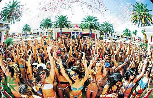 成都探路者水上拓展