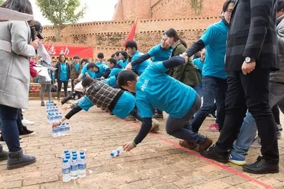 室外團建小游戲簡單