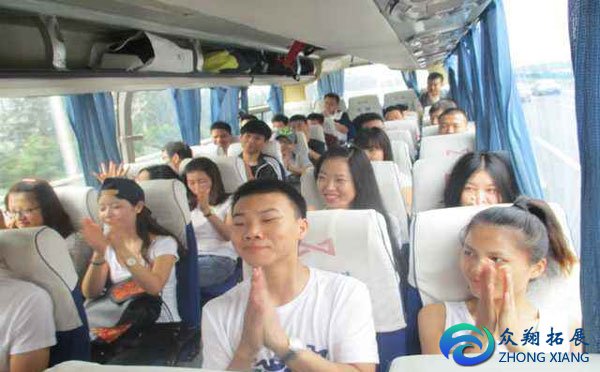 大巴車(chē)搞活氣氛的游戲