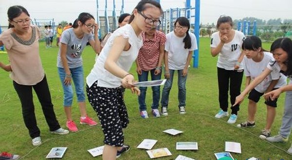 團(tuán)隊拓展游戲數(shù)字英雄