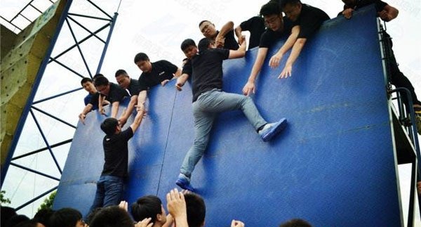 拓展項目畢業(yè)墻